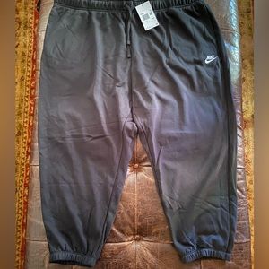 Nike Oversized Fit Mid Rise sweatpants